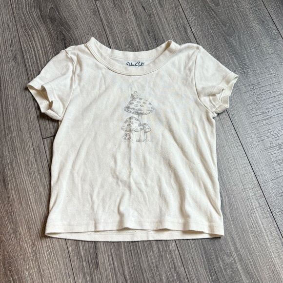 Brandy Melville Tops - brandy melville top